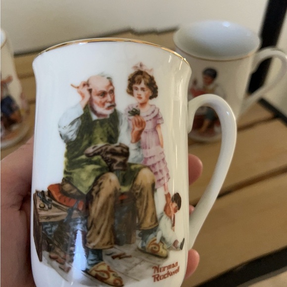 Norman Rockwell Plate and cups - Picture 4 of 7